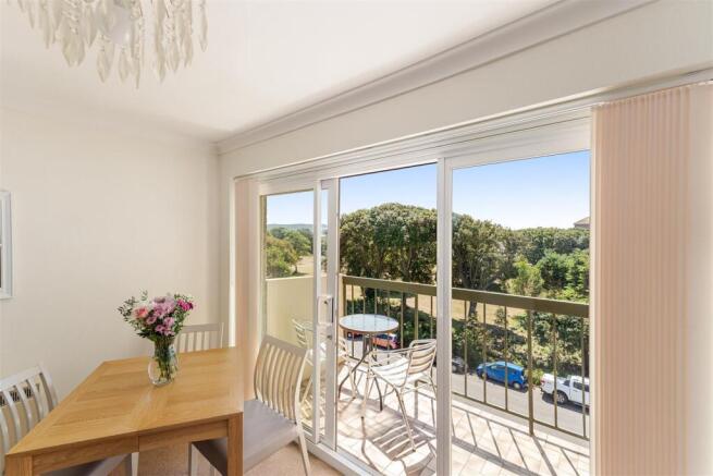 Living Room/Balcony Outlook