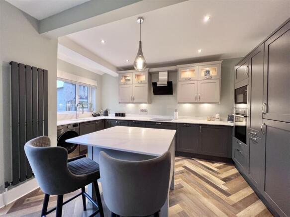 Kitchen/Dining Room