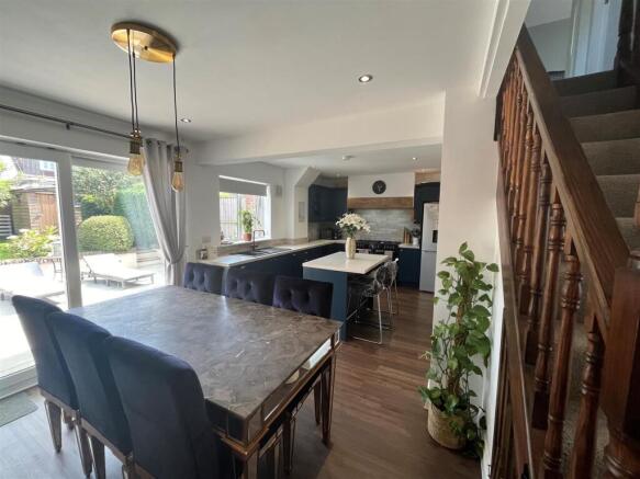 Kitchen/Dining Room