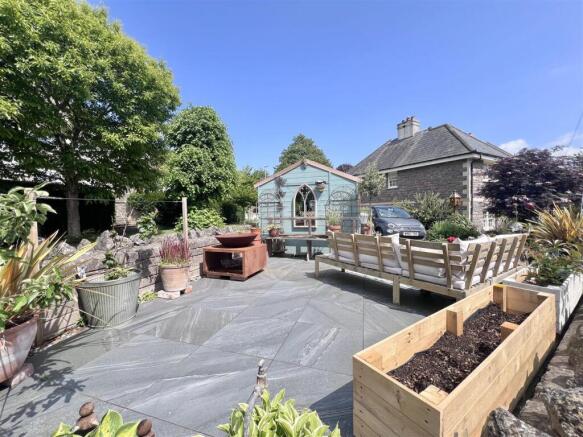 Corner Plot Garden