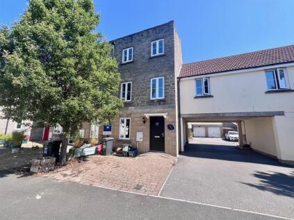 Worle Moor Road, Weston Village - NO CHAIN