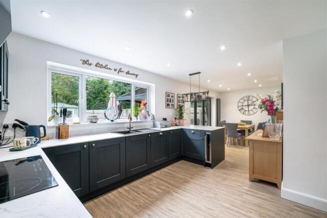 Kitchen/Dining Room