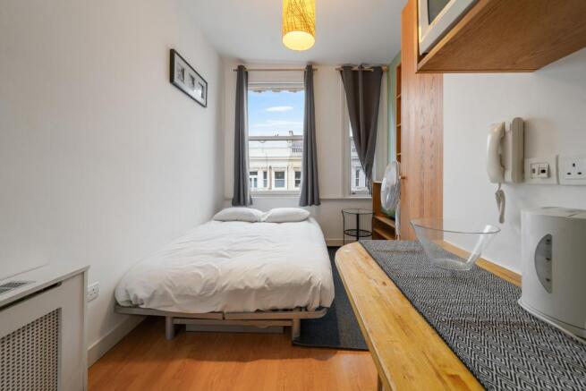 Studio to rent