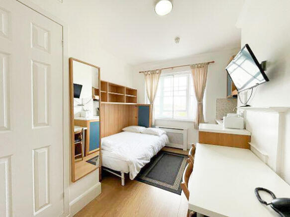 Studio to rent