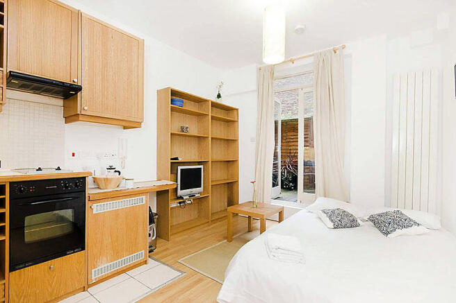 Studio to rent