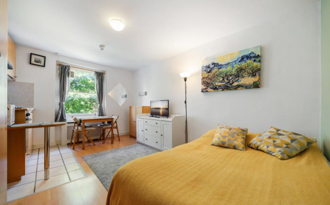 Studio to rent