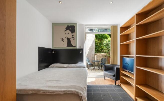 Studio to rent