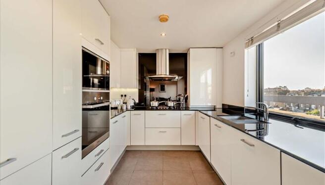 2 bed flat to rent