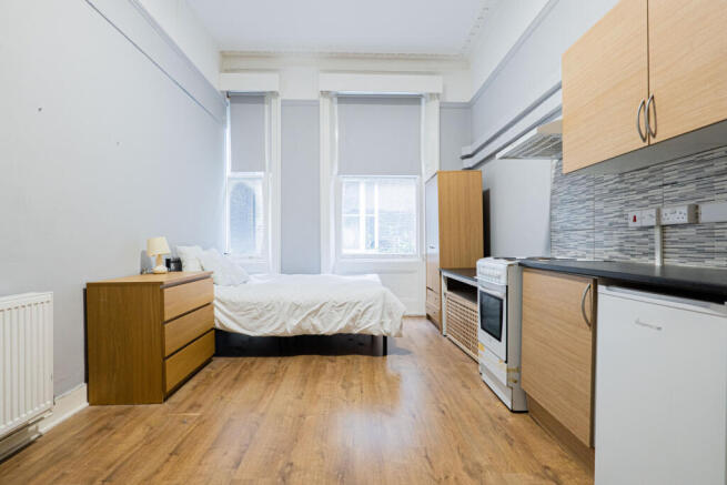 Studio to rent