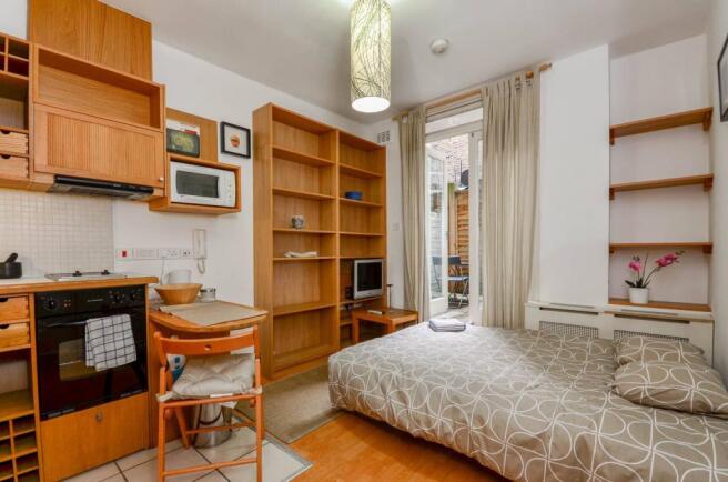 Studio to rent