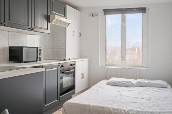 Studio to rent