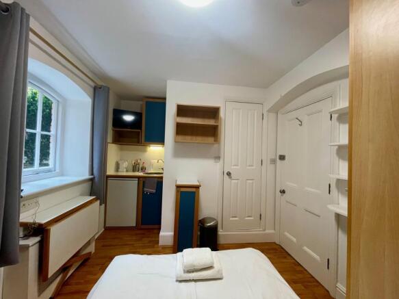 Studio to rent