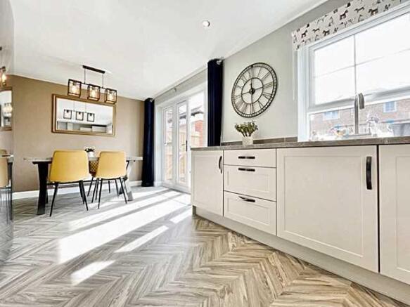 Dining kitchen