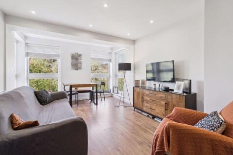 Bartlett Crescent, High Wycombe