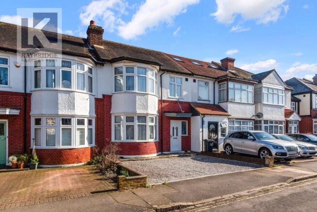 Chalgrove Avenue, Morden - SM4 5RB