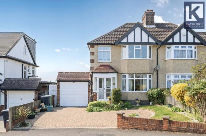 Walsingham Gardens, KT19 0LS
