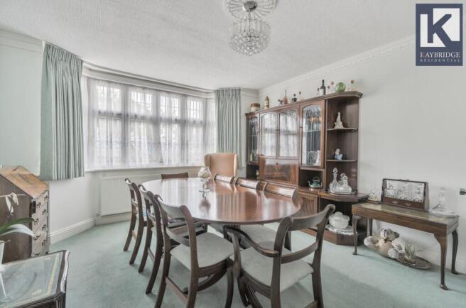 Seaforth Gardens, Epsom - KT19 0LP