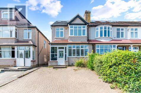 Bridgewood Road, Worcester Park, KT4