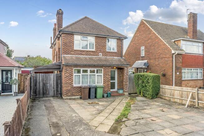 Ruxley Lane, Epsom - KT19 9EZ