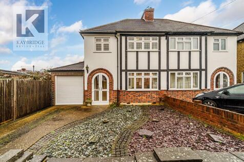 Pams Way, Epsom, KT19