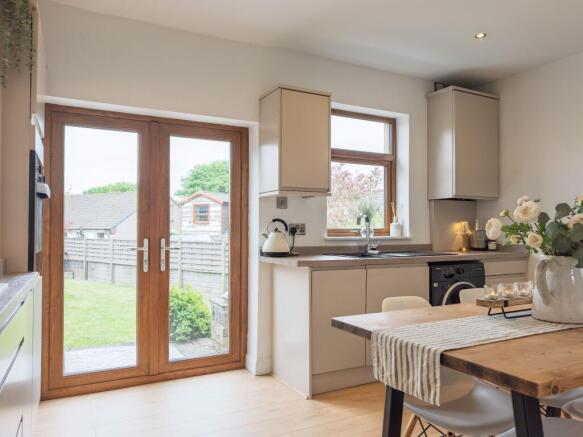 Dining kitchen