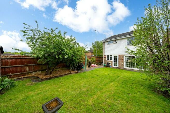 3 Bedroom Detached House For Sale In Hemel Hempstead, Hertfordshire, HP2