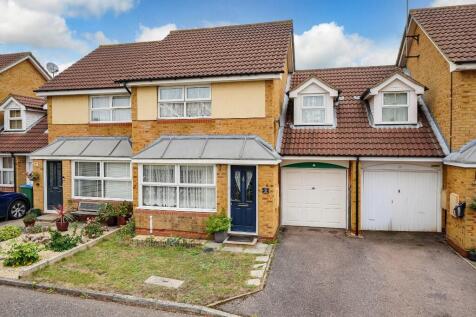 Puffin Way, Aylesbury, Bucks, HP19 0UQ