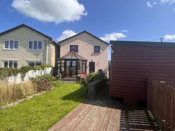 rear garden.JPG
