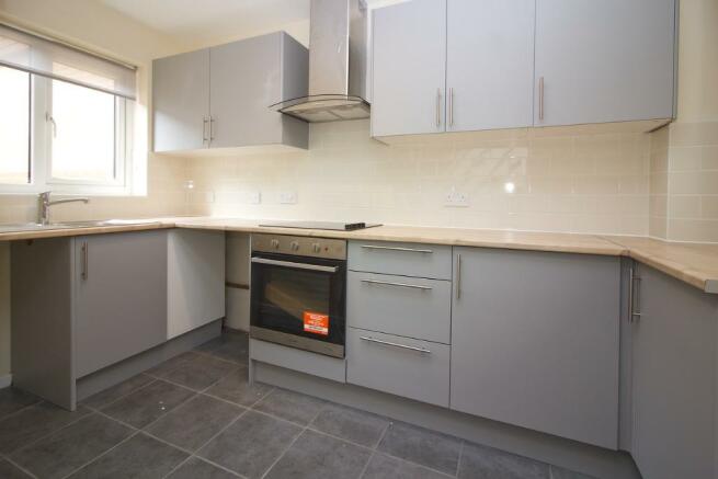 2 bedroom terraced house to rent Kents Hill