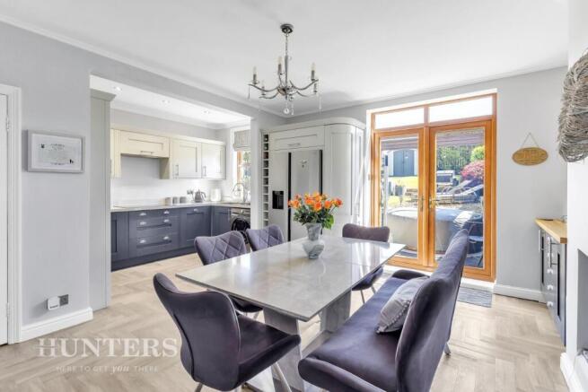 Dining kitchen