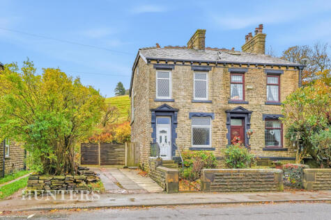Hollingworth Road, Littleborough OL15 0AU