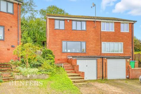 Whittaker Drive, Smithy Bridge, OL15 8QR