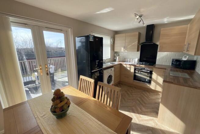 kitchen/dining room