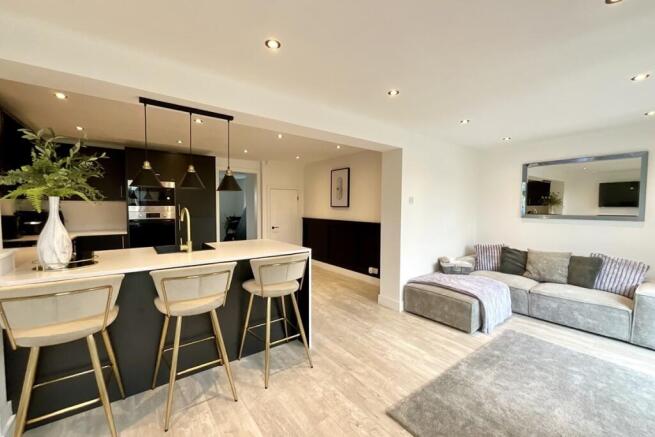 open plan living/kit