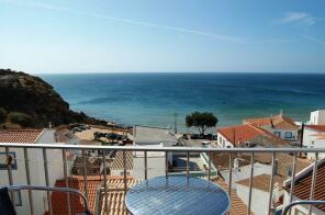 Photo of 2-Bedroom apartment with stunning sea view in Burgau