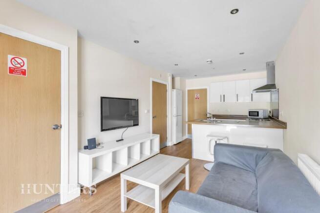 Lounge/Kitchen