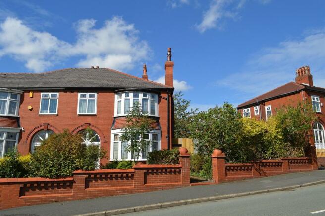 house for sale coppice oldham