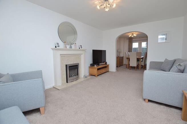 Lounge & Dining Room