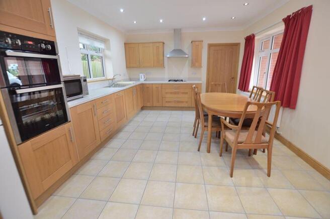 Dining Kitchen