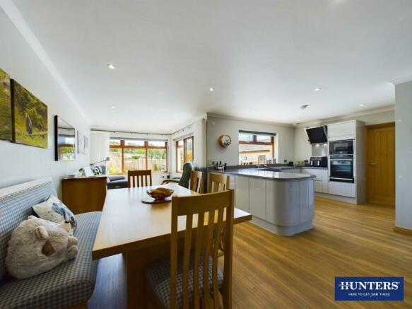 Kitchen/Dining/Sunroom