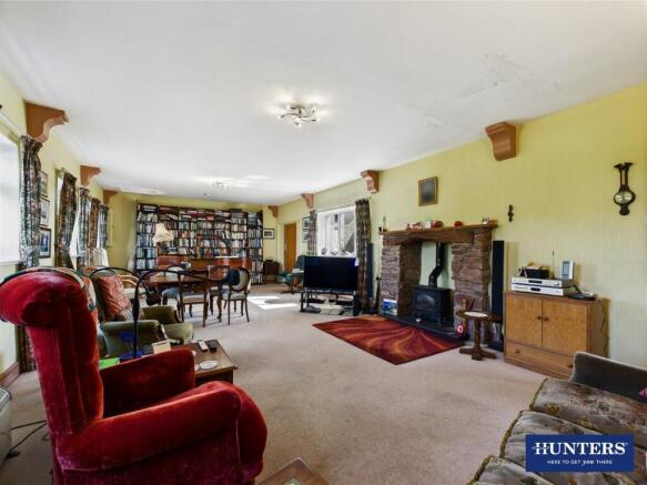 Living/Dining Room