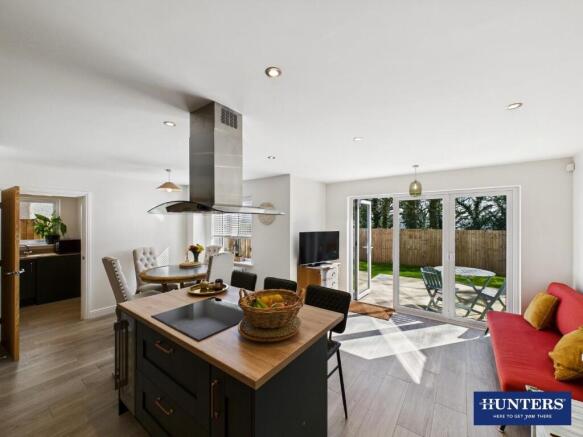 Kitchen/Living Area