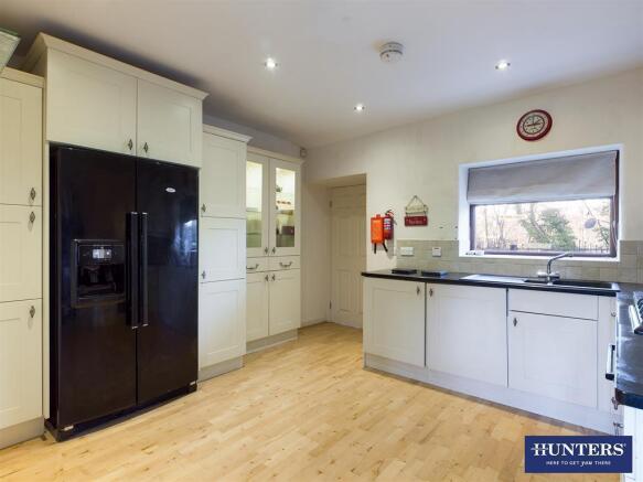 KITCHEN DINING ROOM