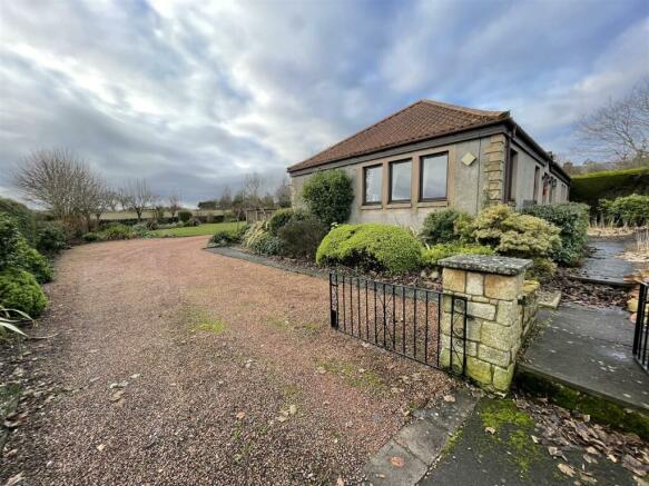 3 bedroom detached bungalow for sale in Crailyn The Row Letham KY15