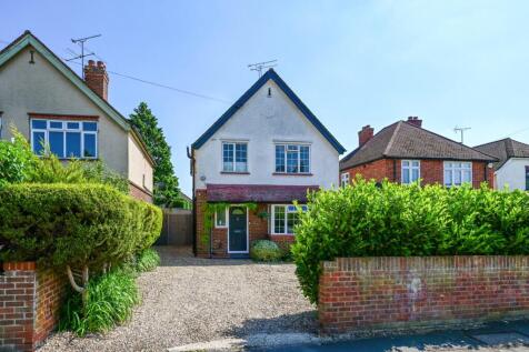 Crabtree Road, Camberley, Surrey, GU15