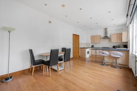 Loes Alley, High Street, Alton