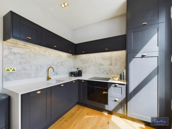 Kitchen (2)