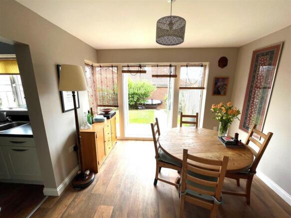 Dining Room 2.jpg