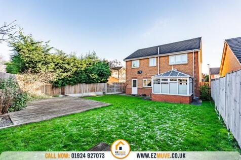 Waring Way, Dewsbury, WF12