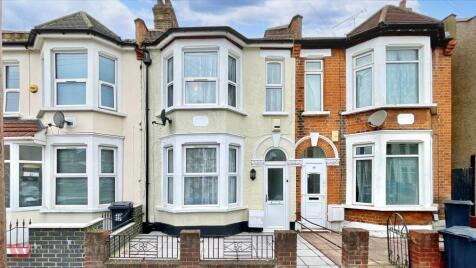 Highbury Gardens, Seven Kings, IG3